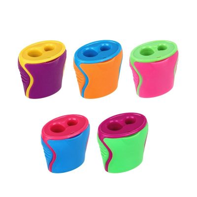 576-044 Точилка с контейнером, 2 отверстия, 4 цвета корпуса, пластик, металл, 3,8х4см